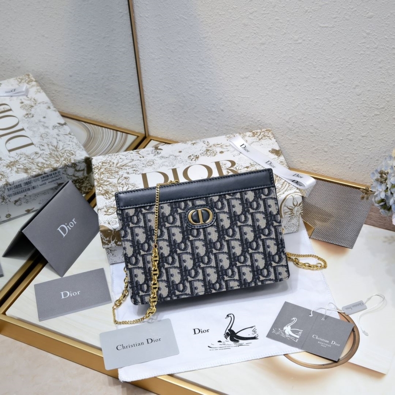 D*or clutch bags
